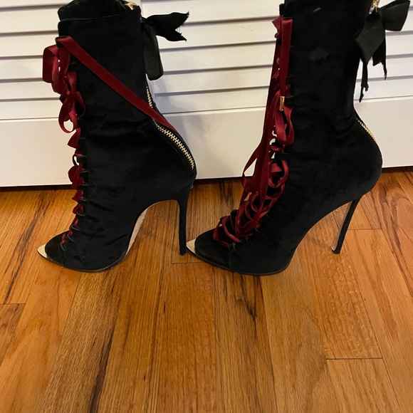 dsquared booties